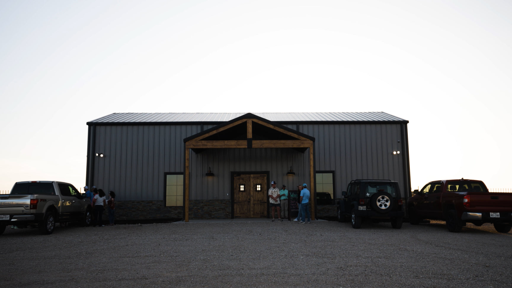 LBK Porch Venue | Lubbock’s Cosmic Clay Shooting, Axe Throwing & More!